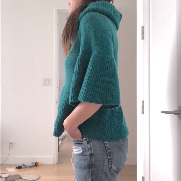 Club Monaco Cashmere Sweater Size XS - Picture 3 of 3